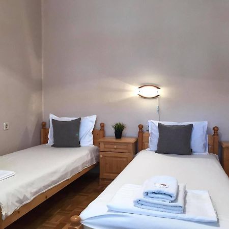 Къща за гости Загорски Hotel Калофер Екстериор снимка
